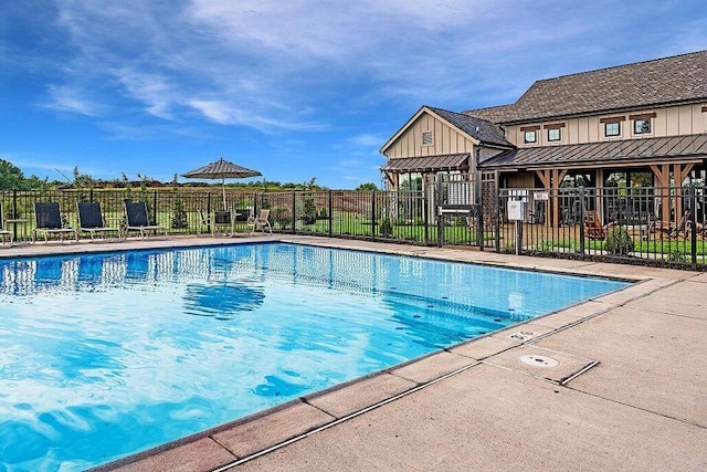 2422 Arezzo St, Covington, KY 41017 - view of community pool