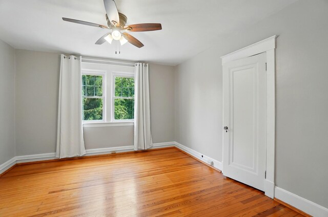 1126 Audubon Rd, Park Hills, KY 41011 - spare room featuring ceiling fan, light wood-style floors, and baseboards
