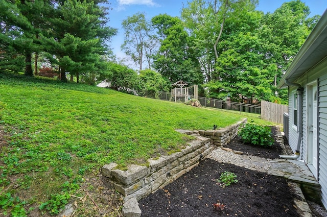 1126 Audubon Rd, Park Hills, KY 41011 - view of yard
