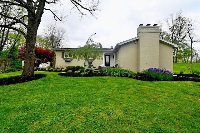 871 Bristow Rd, Independence, KY 41051 - view of front of home with a chimney and a front yard