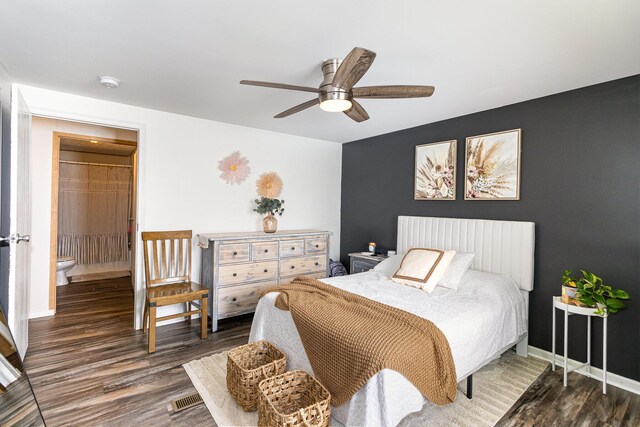 566 Sycamore St, Crescent Springs, KY 41017 - bedroom with wood finished floors, baseboards, and a ceiling fan