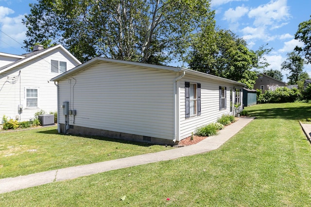 566 Sycamore St, Crescent Springs, KY 41017 - view of property exterior featuring a yard, central AC unit, and crawl space