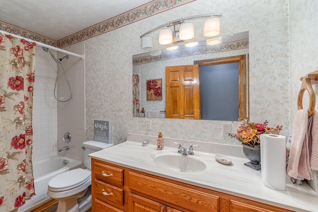 1019 Fisher Rd, Foster, KY 41043 - full bathroom with vanity, wallpapered walls, shower / tub combo, and toilet