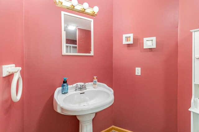 1019 Fisher Rd, Foster, KY 41043 - bathroom featuring baseboards