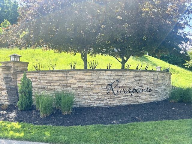 1859 Riverpointe Ct Unit 11, Dayton, KY 41074 - view of community sign
