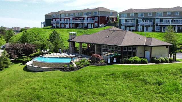 1859 Riverpointe Ct Unit 11, Dayton, KY 41074 - community pool with a lawn