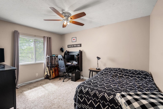 21 Laurel Ridge Dr, Alexandria, KY 41001 - bedroom featuring baseboards, carpet, ceiling fan, and a desk