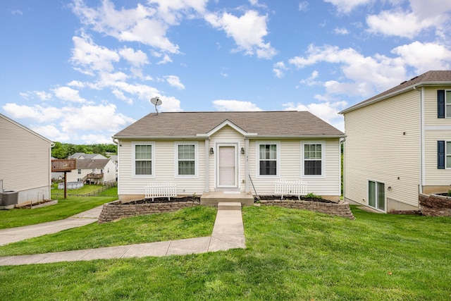 92 High St, Walton, KY 41094 - view of front of home with a front yard and roof with shingles