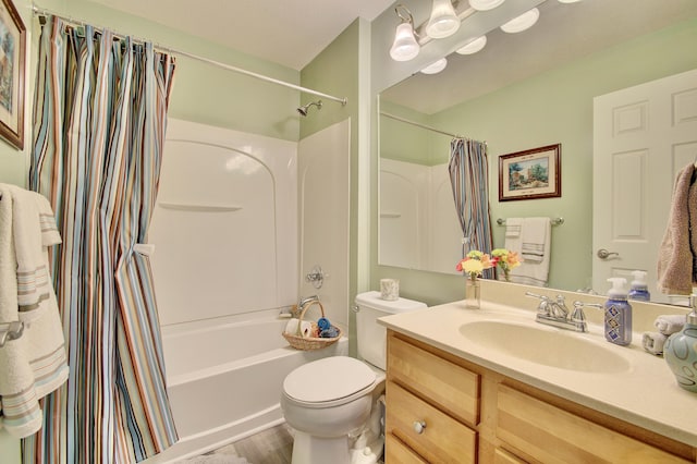 5913 Boulder Vw, Cold Spring, KY 41076 - bathroom with vanity, shower / tub combo with curtain, toilet, and wood finished floors