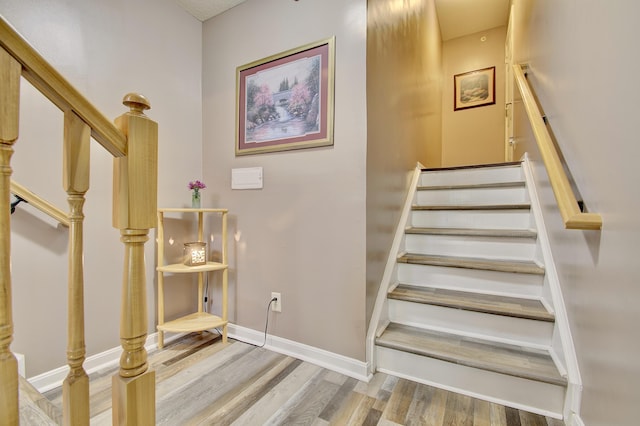 5913 Boulder Vw, Cold Spring, KY 41076 - stairs with wood finished floors and baseboards