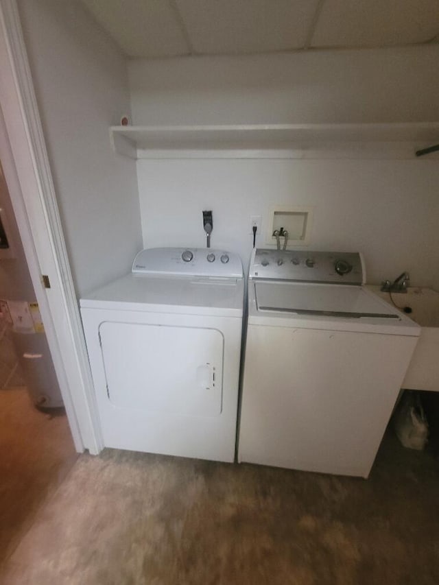 218 Shaker Heights Ln, Crestview Hills, KY 41017 - washroom with independent washer and dryer