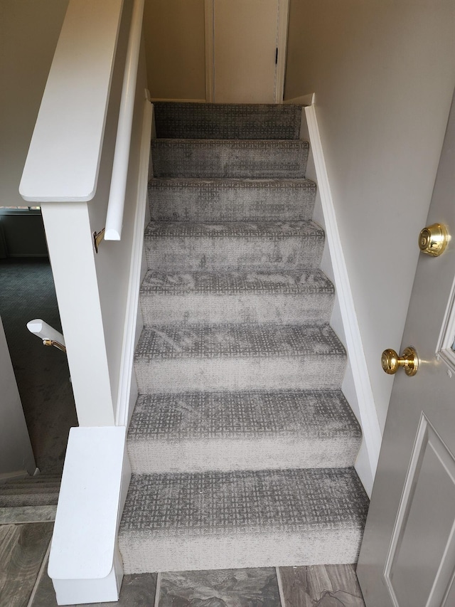 152 Steelway Farm Ct, Crestview Hills, KY 41017 - view of stairs