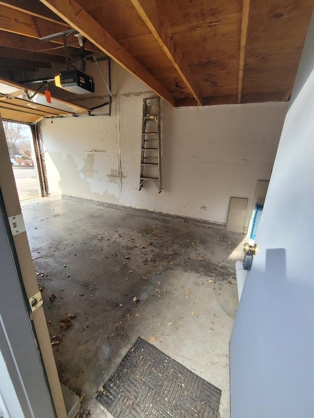 152 Steelway Farm Ct, Crestview Hills, KY 41017 - garage with a garage door opener
