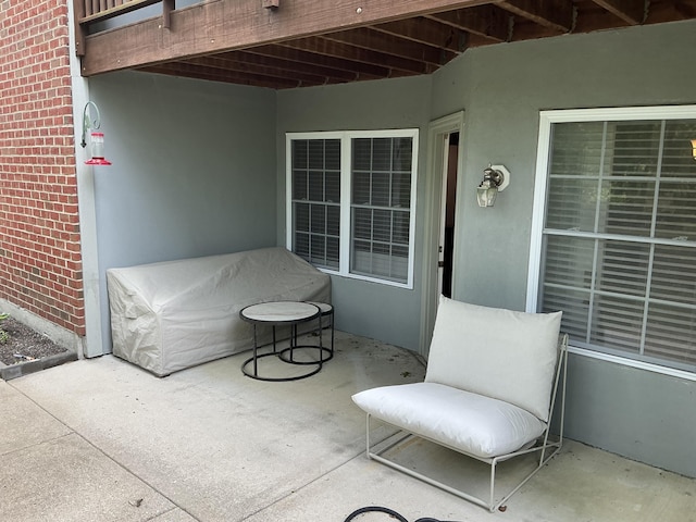 351 Deepwoods Dr, Newport, KY 41076 - view of patio