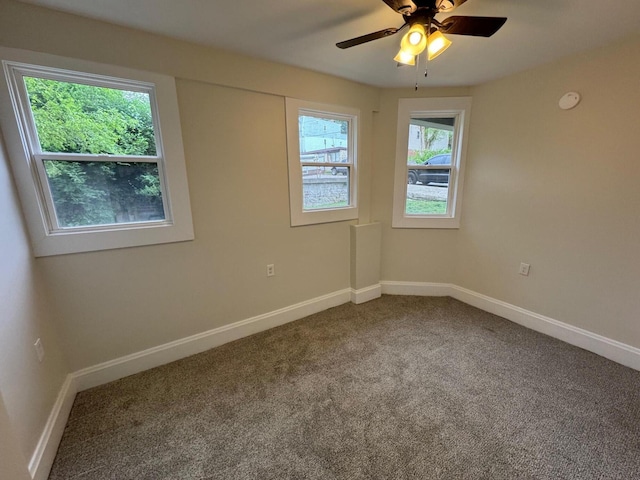 503 W 13th St, Newport, KY 41071 - empty room featuring carpet, plenty of natural light, and baseboards