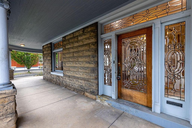 274 Ward Ave, Bellevue, KY 41073 - doorway to property with a porch