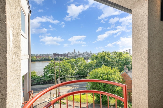 902 Vernon Pl, Covington, KY 41016 - balcony with a city view