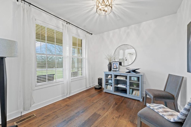 4800 Brewer Ln, Petersburg, KY 41080 - sitting room featuring a chandelier, hardwood / wood-style floors, and baseboards