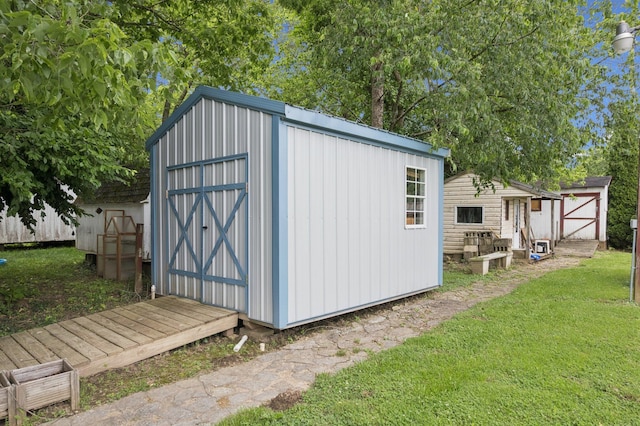 626 E 2nd St, Augusta, KY 41002 - view of shed