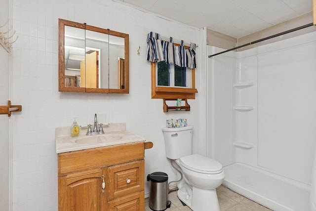 626 E 2nd St, Augusta, KY 41002 - full bath featuring a shower, vanity, tile patterned flooring, toilet, and tile walls