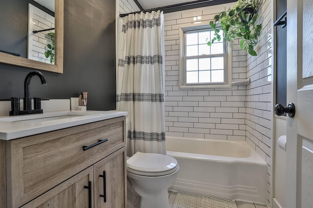 406 Hallam Ave, Erlanger, KY 41018 - full bathroom featuring vanity, toilet, shower / tub combo with curtain, and tile patterned flooring
