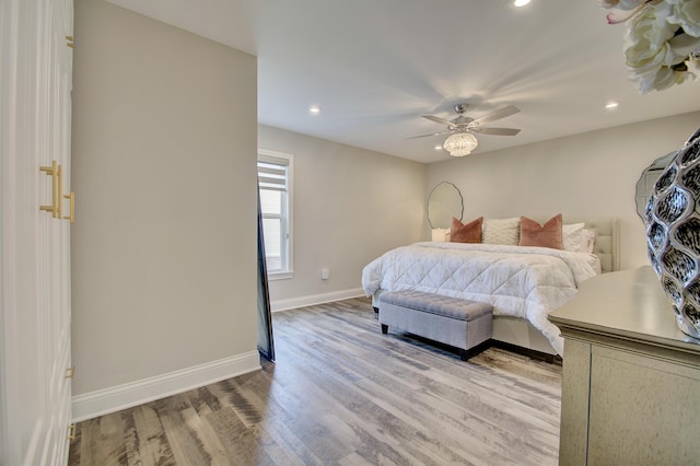 827 Iva Del Ct, Crescent Springs, KY 41017 - bedroom with recessed lighting, light wood-style floors, baseboards, and a ceiling fan