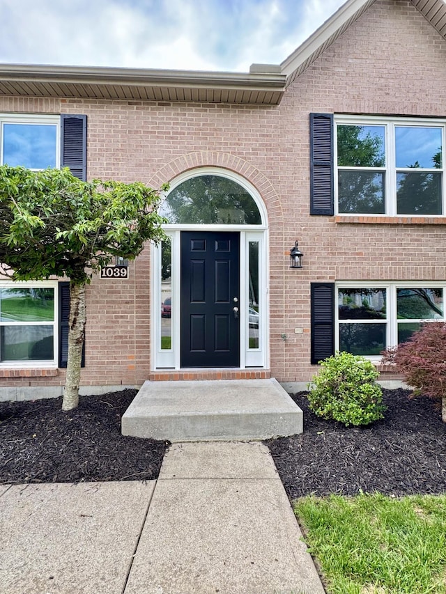 1039 Meadowbrook Ct, Hebron, KY 41048 - doorway to property featuring brick siding