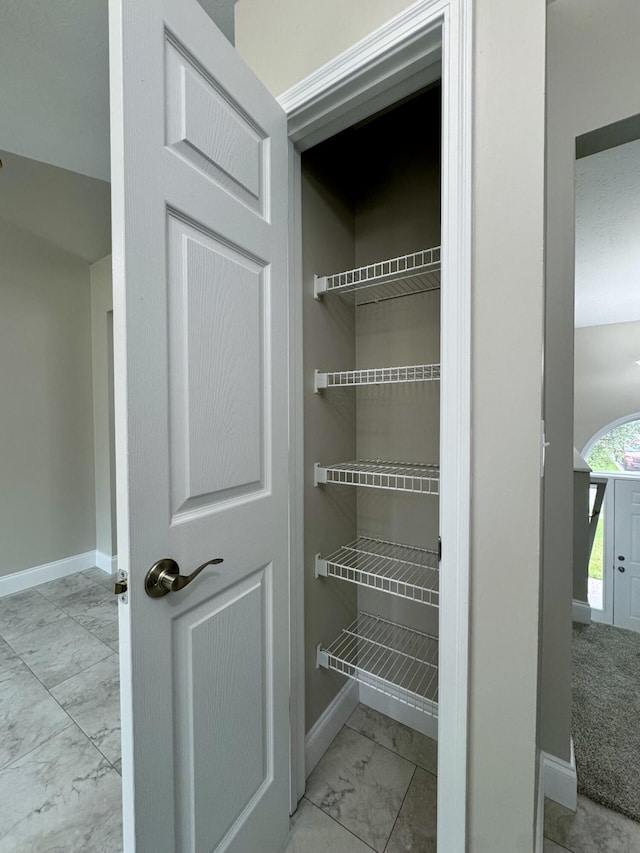 1039 Meadowbrook Ct, Hebron, KY 41048 - view of pantry