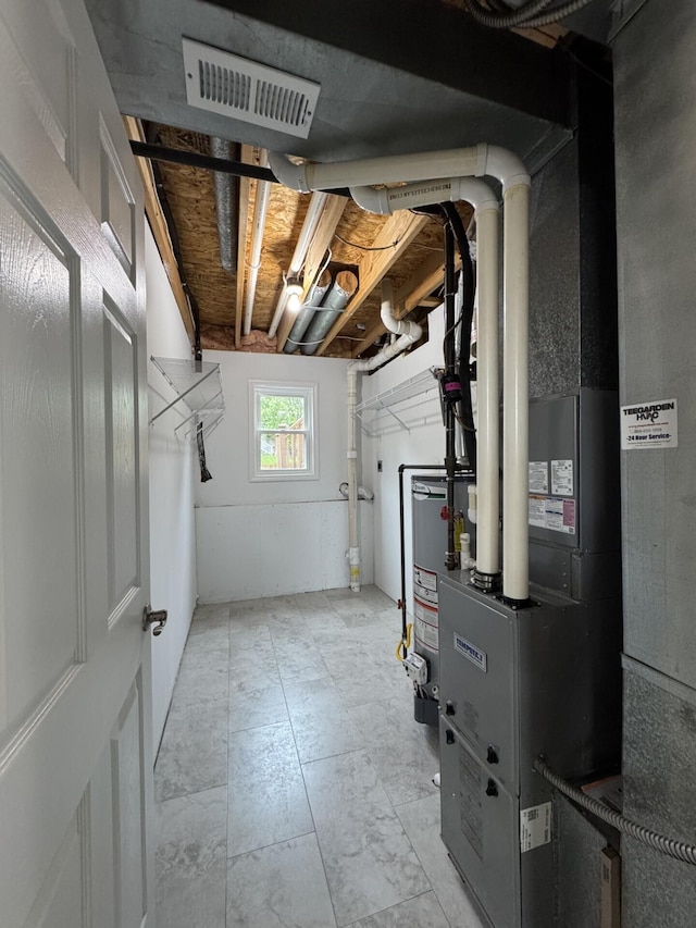 1039 Meadowbrook Ct, Hebron, KY 41048 - below grade area featuring gas water heater