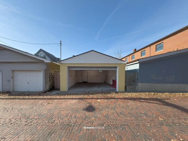 1816 Scott St, Covington, KY 41014 - view of garage