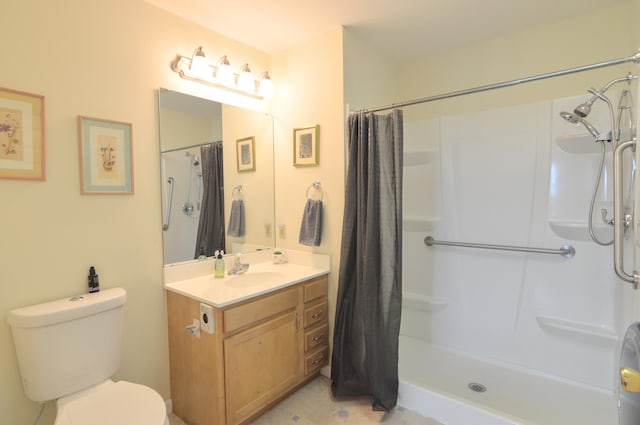 15295 Parkers Grove Rd, Morning View, KY 41063 - bathroom with vanity, a shower with shower curtain, and toilet