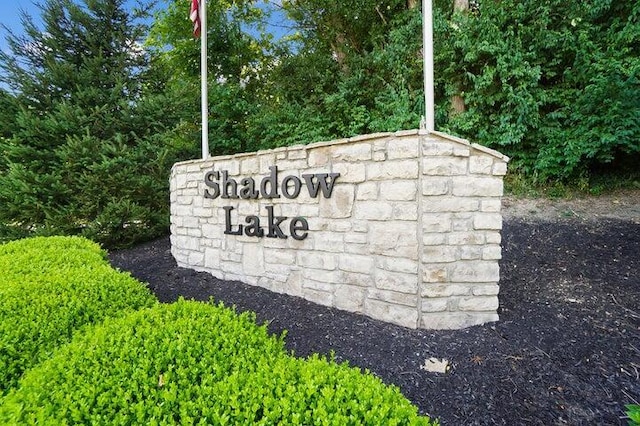 315 Shadow Ridge Dr, Highland Heights, KY 41076 - view of community sign