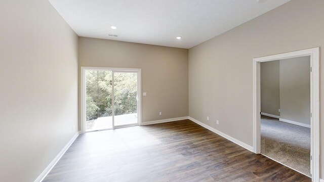 489 Eagle Creek Dr, Dry Ridge, KY 41035 - spare room with dark wood-style flooring, baseboards, and recessed lighting