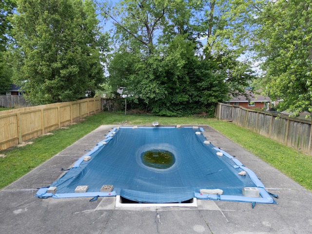 420 Locust St, Erlanger, KY 41018 - view of swimming pool featuring a fenced backyard