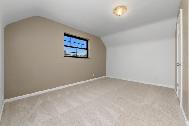 420 Locust St, Erlanger, KY 41018 - bonus room with vaulted ceiling, carpet, and baseboards