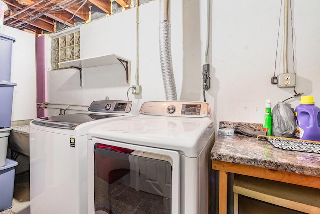 304 Humes Ridge Rd, Williamstown, KY 41097 - laundry area featuring washer and clothes dryer