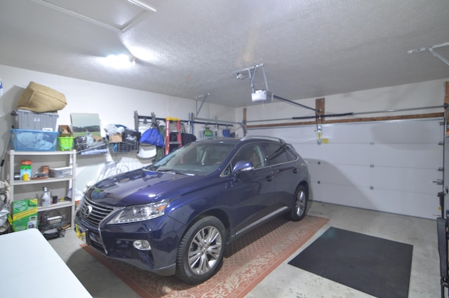 1940 Marktwain Way, Villa Hills, KY 41017 - garage featuring a garage door opener