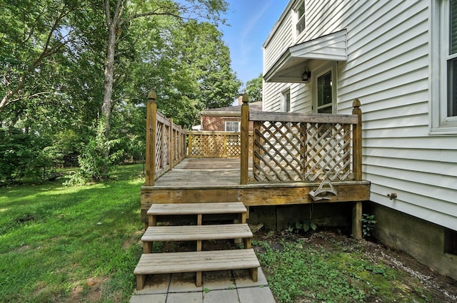 3314 Elizabeth St, Erlanger, KY 41018 - wooden terrace featuring a lawn