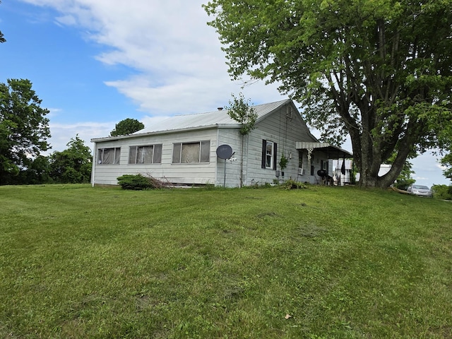 235 Leaning Oak Rd, Corinth, KY 41010 - view of front of property featuring a front lawn and metal roof
