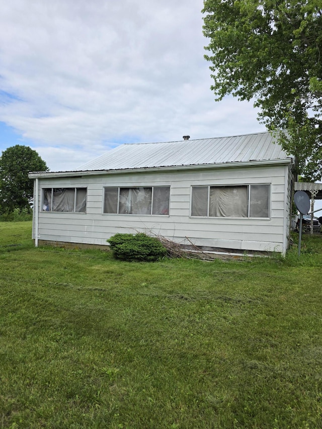235 Leaning Oak Rd, Corinth, KY 41010 - back of property with a lawn and metal roof