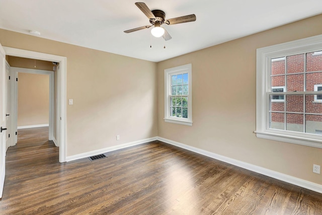 1191 Wilson Rd, Bellevue, KY 41073 - unfurnished room with wood finished floors, baseboards, ceiling fan, and a smoke detector