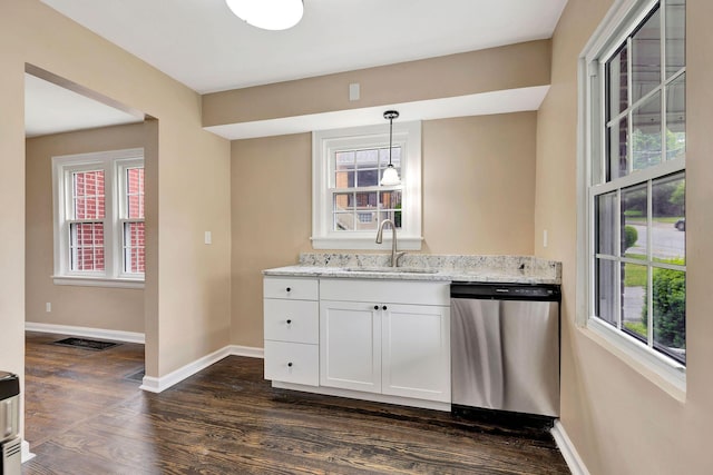 1191 Wilson Rd, Bellevue, KY 41073 - bar featuring dishwasher, a sink, dark wood-style floors, baseboards, and plenty of natural light