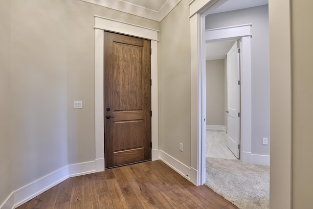 1 Highland Ave Unit 208, Fort Thomas, KY 41075 - entrance foyer featuring dark wood-style flooring and baseboards