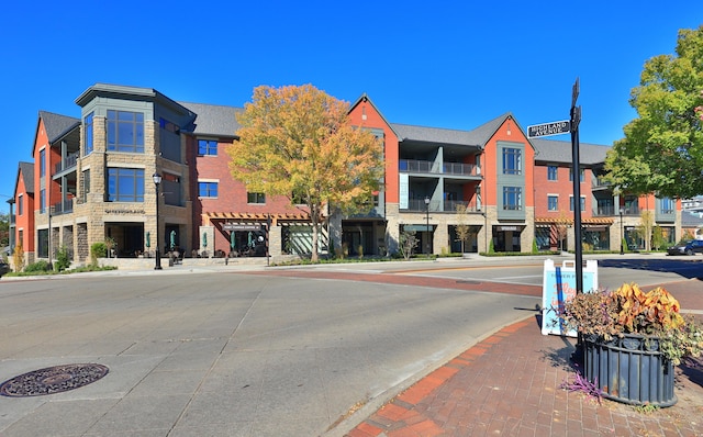 1 Highland Ave Unit 208, Fort Thomas, KY 41075 - view of building exterior