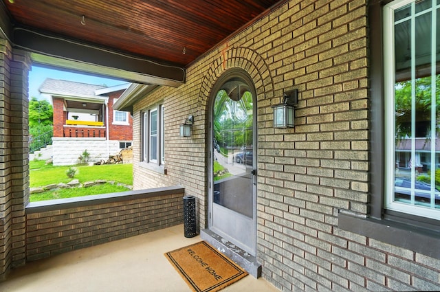134 Strathmore Ave, Fort Thomas, KY 41075 - doorway to property with brick siding