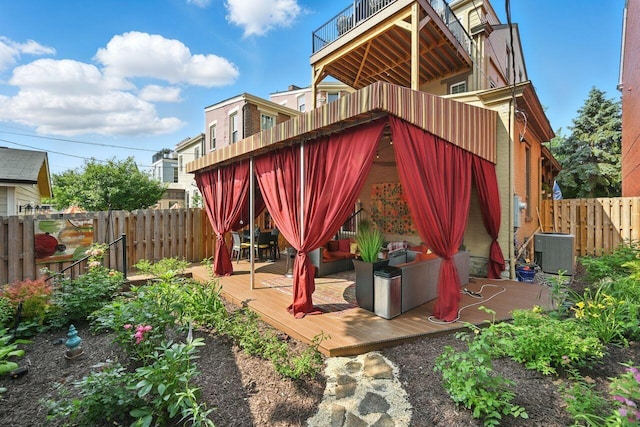 842 Monroe St, Newport, KY 41071 - exterior space featuring a fenced backyard, a deck, and an outdoor living space