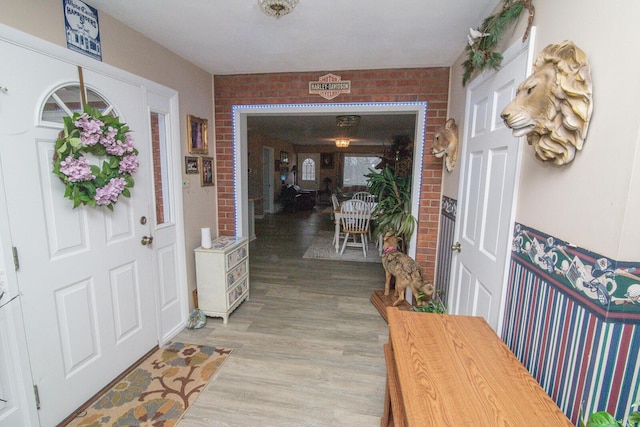 1727 Shaw Rd, Independence, KY 41051 - foyer entrance with light wood-style flooring