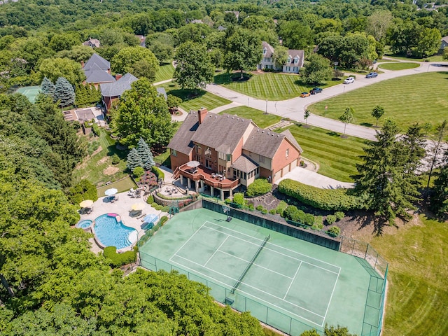 2090 Edenderry Dr, Fort Mitchell, KY 41017 - aerial view of a pool area