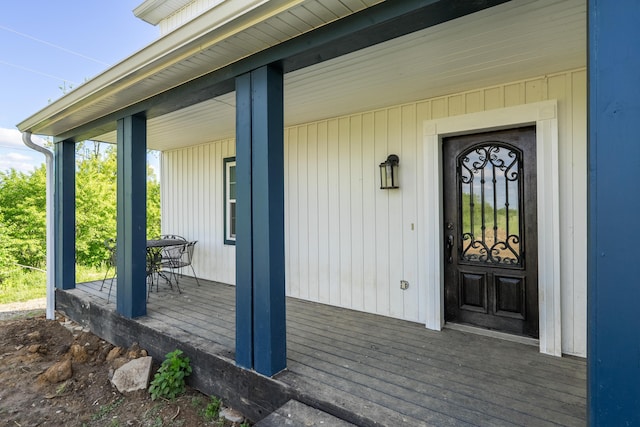 1120 Keefer Rd, Corinth, KY 41010 - doorway to property featuring a porch