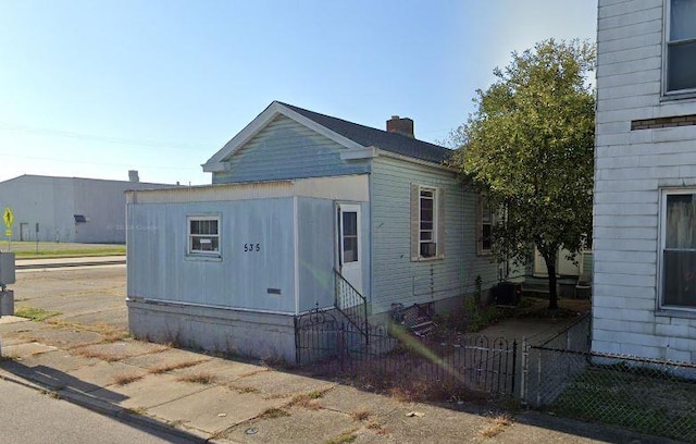 535 Lindsey St, Newport, KY 41071 - photo 1